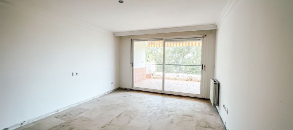 3 bedrooms Penthouse in Marbella, Spain No. 153521 12