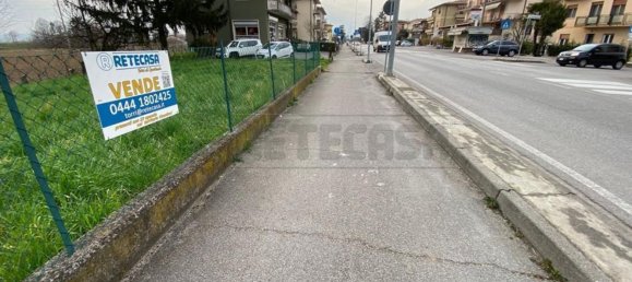 622m² Land in Quinto Vicentino, Italy No. 152317 4