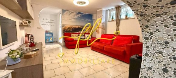 Apartamento de 2 divisões em Cecina, Italy N.º 11859 18