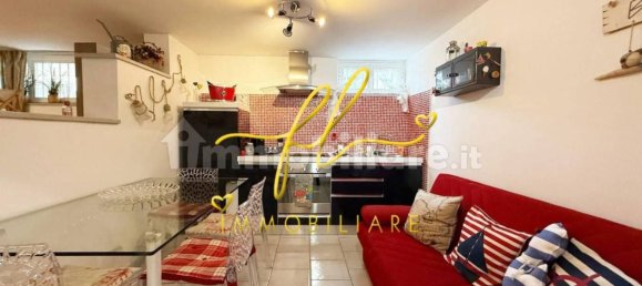 Apartamento de 2 divisões em Cecina, Italy N.º 11859 4