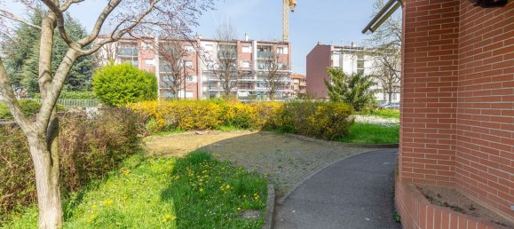 102m² Commercial property in Gessate, Italy No. 122309 4