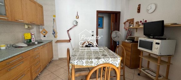 4 bedrooms Apartment in San Giorgio a Cremano, Italy No. 381350 6