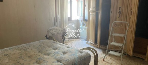 4 bedrooms Apartment in San Giorgio a Cremano, Italy No. 381350 18