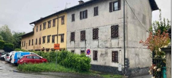 3 rooms Apartment in Caravate, Italy No. 294397 9