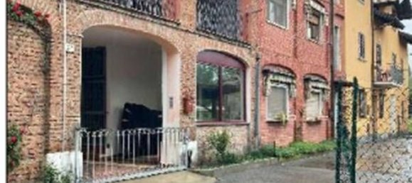 3 rooms Apartment in Caravate, Italy No. 294397 6