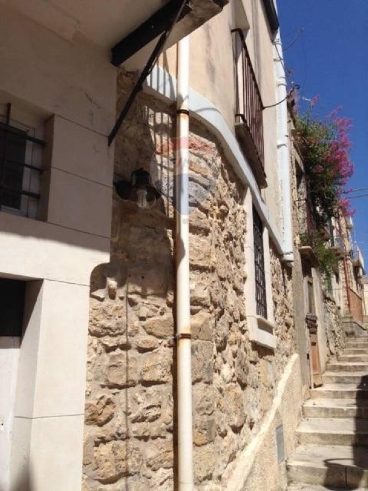 1 bedroom House in Modica, Italy No. 319027