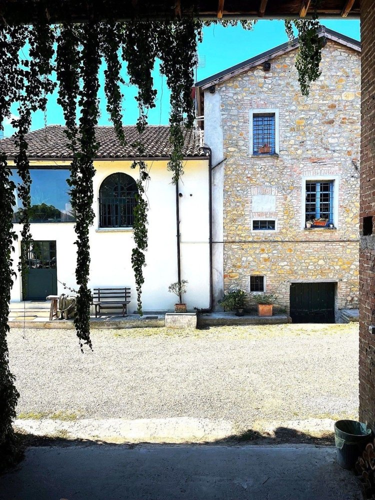 6 rooms House in Godiasco Salice Terme, Italy No. 268689