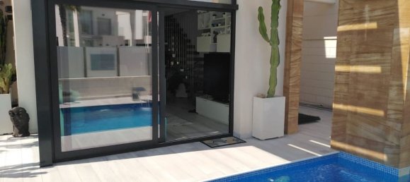 3 bedrooms House in Dehesa De Campoamor, Spain No. 187995 9