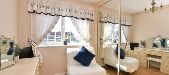 3 bedrooms House in Essex, United Kingdom No. 4136 23