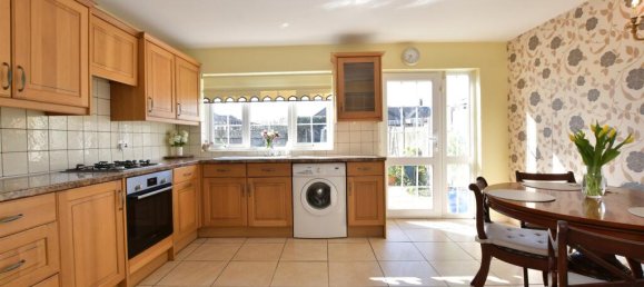 3 bedrooms House in Essex, United Kingdom No. 4136 3