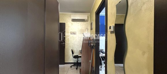 3-salle Appartement à Chiari, Italy No. 311844 11