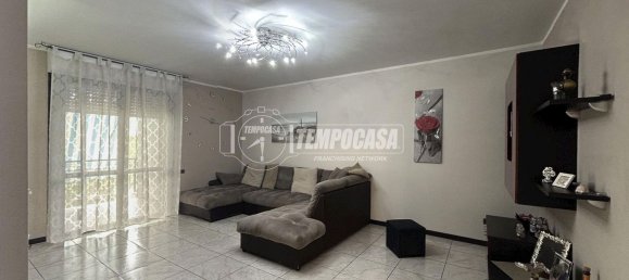 3-salle Appartement à Chiari, Italy No. 311844 7
