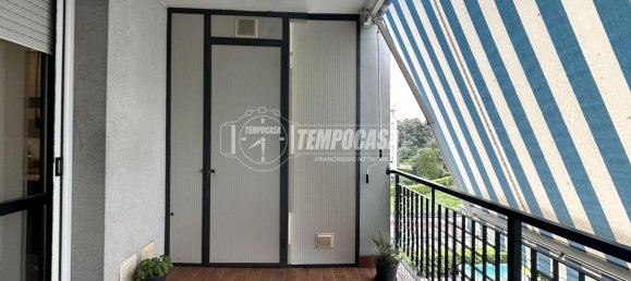 3-salle Appartement à Chiari, Italy No. 311844 3
