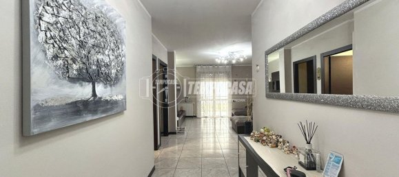 3-salle Appartement à Chiari, Italy No. 311844 5