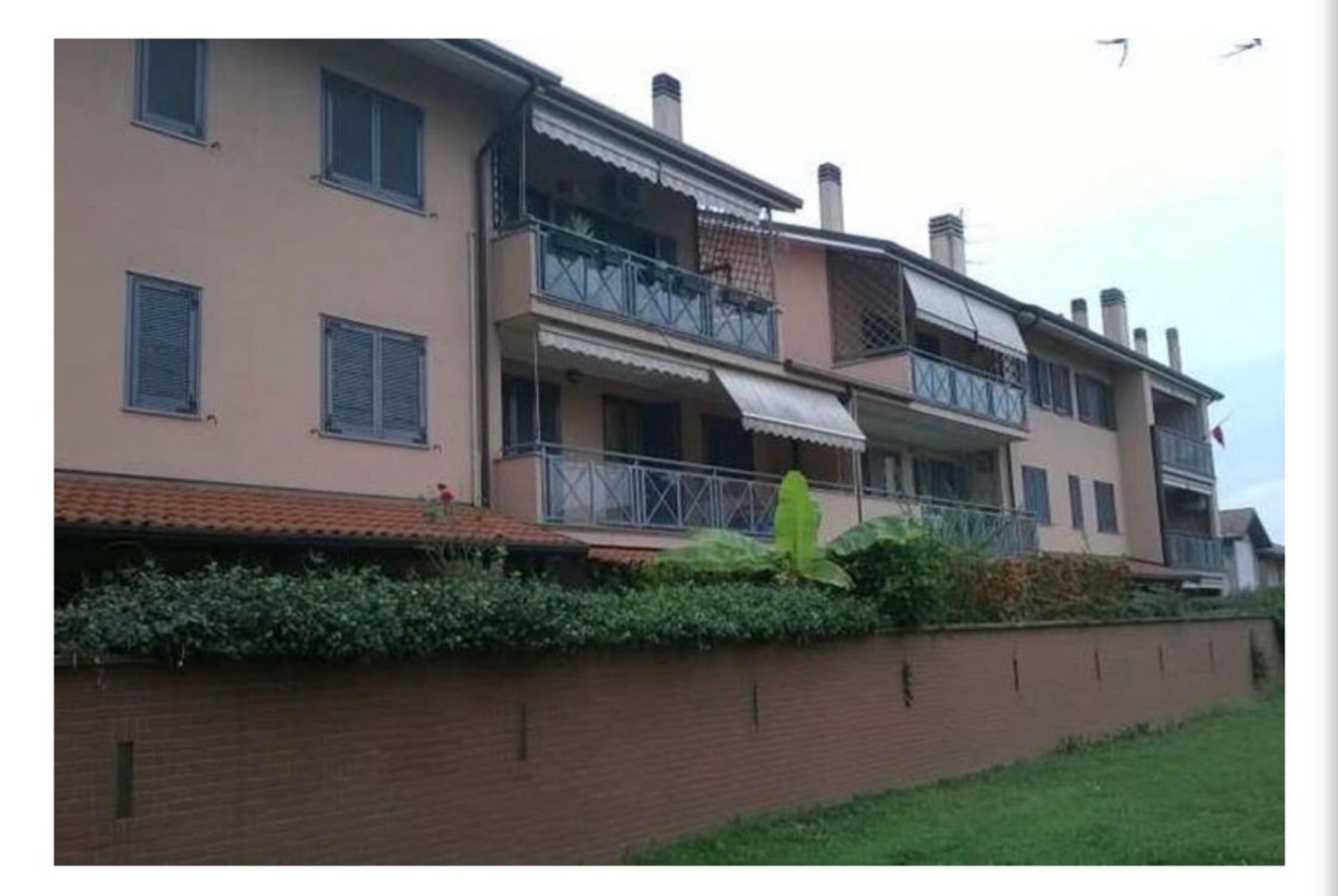 3غرفة شقة في Buscate, Italy رقم 172228