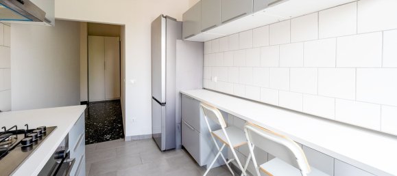 3 bedrooms Apartment in Modena, Italy No. 353657 8