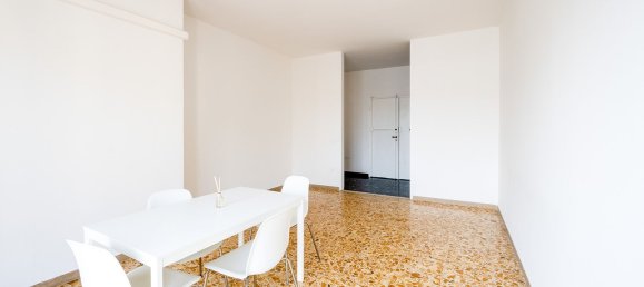 3 bedrooms Apartment in Modena, Italy No. 353657 14