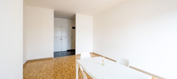 3 bedrooms Apartment in Modena, Italy No. 353657 13