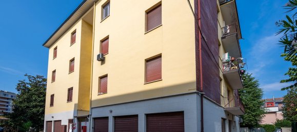 3 bedrooms Apartment in Modena, Italy No. 353657 15