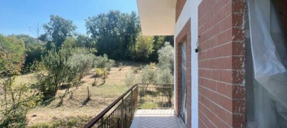 3 rooms Apartment in Atripalda, Italy No. 88413 2