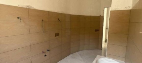 3 rooms Apartment in Atripalda, Italy No. 88413 4