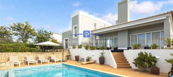 3 bedrooms Villa in Lagoa, Portugal No. 132030 8