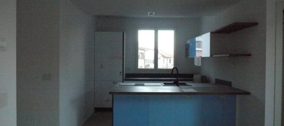 3 rooms Apartment in Volpiano, Italy No. 24358 15