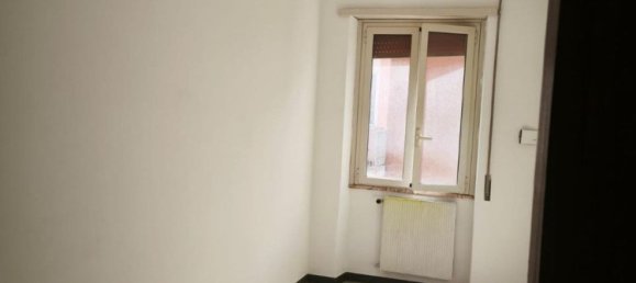 3 rooms Apartment in Rome, Italy No. 89224 5