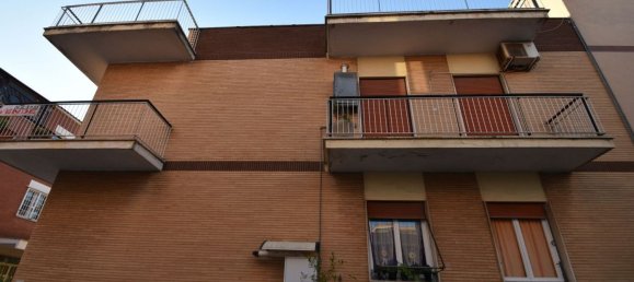3 rooms Apartment in Rome, Italy No. 89224 31