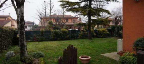 5 rooms Apartment in Curtatone, Italy No. 288647 12