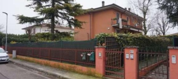 5 rooms Apartment in Curtatone, Italy No. 288647 6
