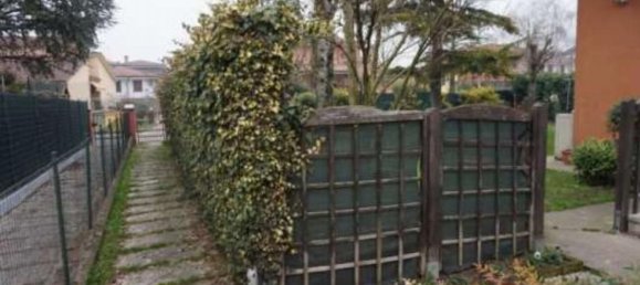 5 rooms Apartment in Curtatone, Italy No. 288647 9