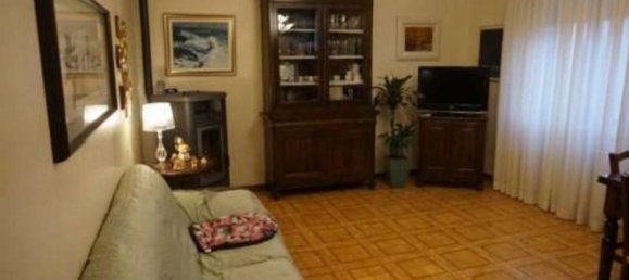 5 rooms Apartment in Curtatone, Italy No. 288647 25