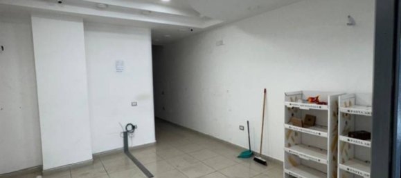  عقار تجاري في Pagani, Italy 50متر مربع رقم 342615 5