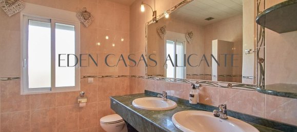 Дом с 4 спальнями в Аликанте, Испания № 150080 76