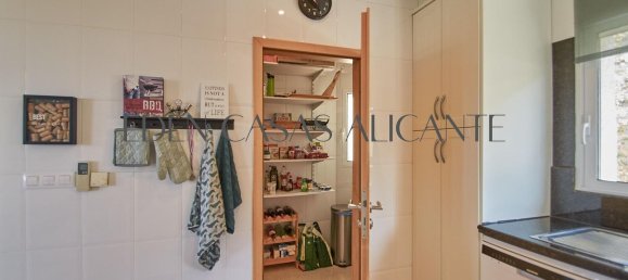 Дом с 4 спальнями в Аликанте, Испания № 150080 46