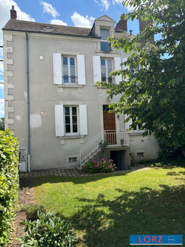 Villa de 5 dormitorios en Saint-Doulchard, France No. 74203