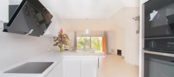 4 bedrooms Townhouse in El Paraiso, Spain No. 23729 17