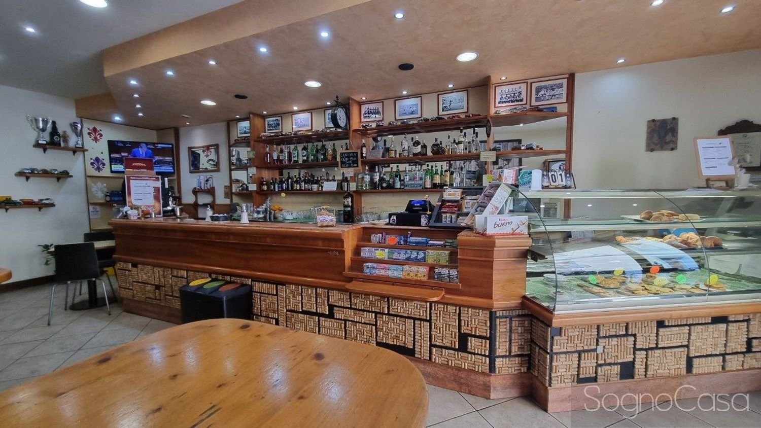 90m² Commercial property in Florence, Italy No. 218558