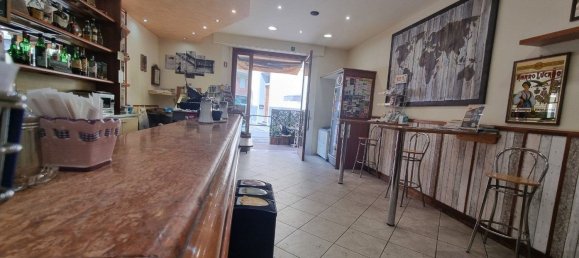 90m² Commercial property in Florence, Italy No. 218558 6