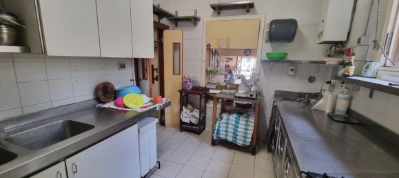 90m² Commercial property in Florence, Italy No. 218558 24