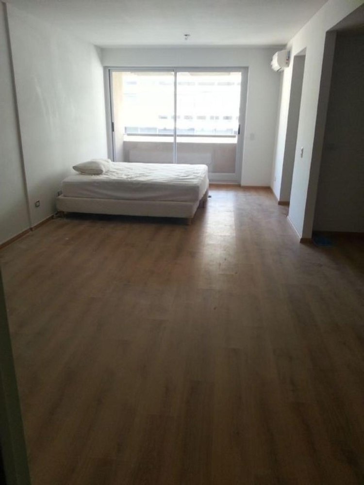  Office in Buenos Aires, Argentina No. 104057