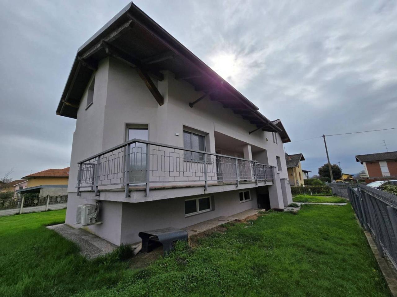 7-Zimmer Villa in Occhieppo Inferiore, Italy, Nr. 38953