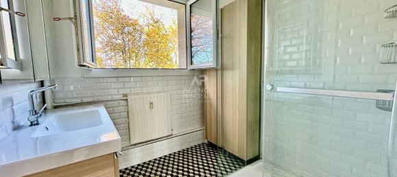 Квартира с 2 спальнями в Севр, Франция № 165163 4