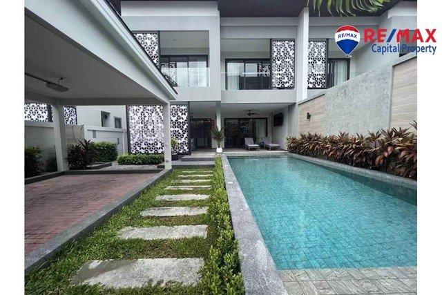 4 bedrooms Cafe / restaurant in Pattaya, Thailand No. 12219