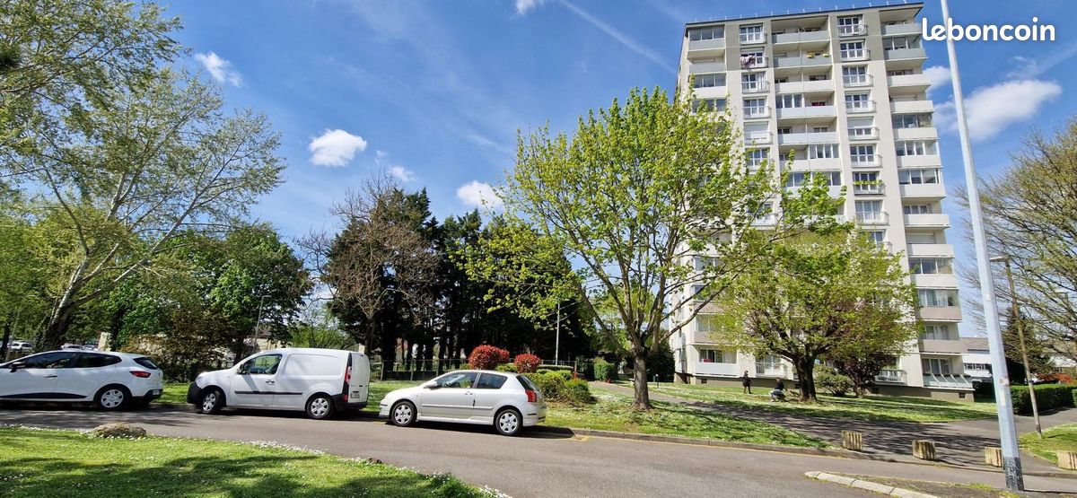 Apartamento de 1 dormitorio en Neuilly-sur-Marne, France No. 174957