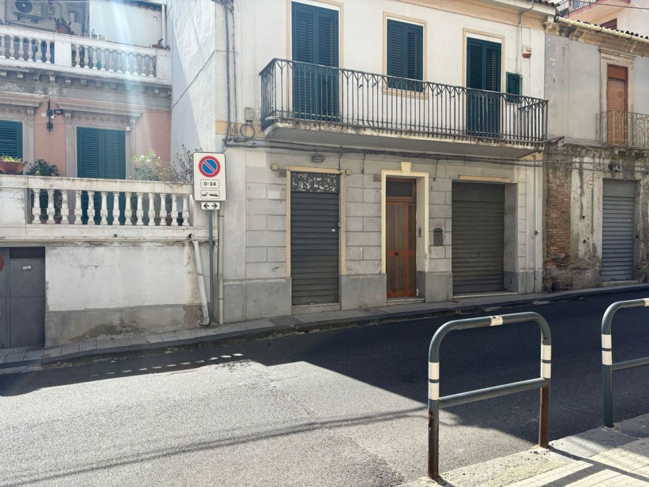 35m² Commercial property in Messina, Italy No. 261198