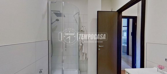 Квартира с 3 комнатами в Бругерио, Италия № 274460 14