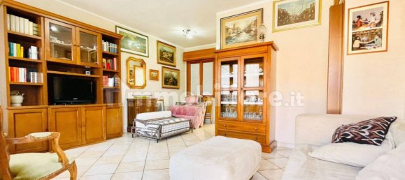 3 bedrooms Villa in Rome, Italy No. 272754 7