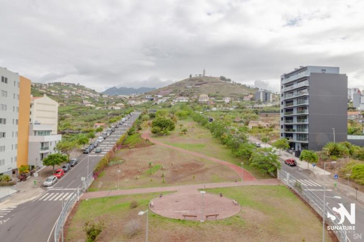 2 bedrooms Apartment in Funchal, Portugal No. 384